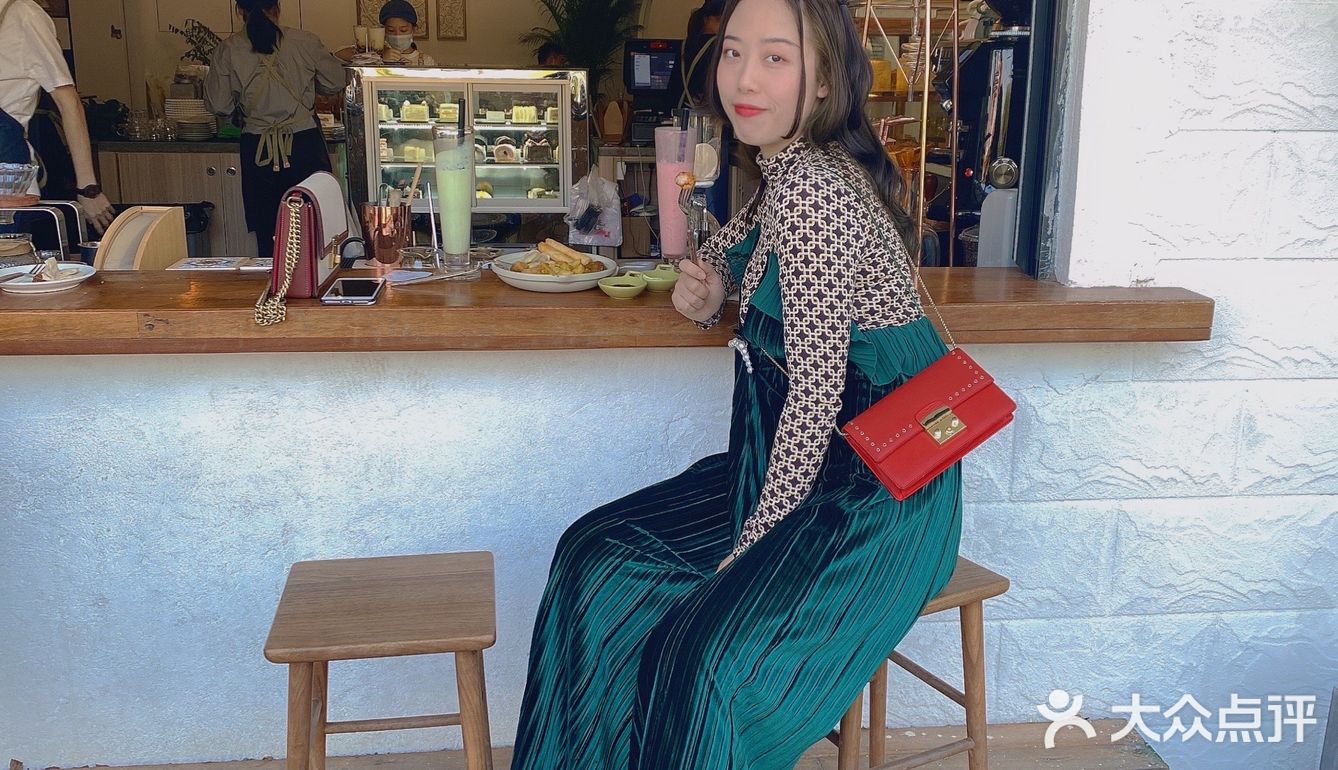 [吐]两间summer店都探过啦[吐][糖果]