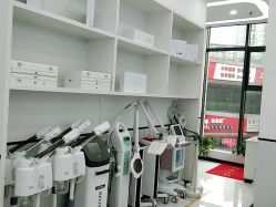 -蕾特恩专业祛痘·皮肤管理