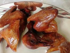 红烧乳鸽-时利和美食(东方广场店)