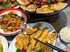 -百味地锅鸡(二店·财校分店)