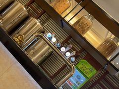 面包甜点陈列柜-海逸海鲜酒家(古北店)