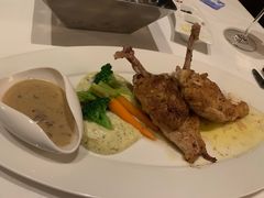 -龙虾酒吧扒房(宁波香格里拉店)