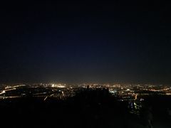 -鬼笑石后山停车场