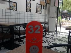 大堂-牛纽塔·牛人堡(群众路店)