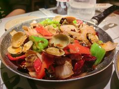-巴厘龙虾·榜首油焖大虾(音乐学院·沿江酒馆店)
