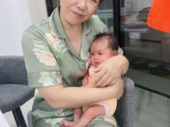 -秋歌护理·月嫂·育儿嫂(浦东医院店)