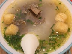 油豆腐鱼丸粉丝汤-小杨生煎(香港名都店)