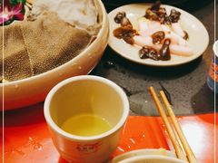 -在蜀里·一米肥牛老火锅(黄埔店)