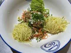-有红鸡毛店·川菜(抚琴夜市店)