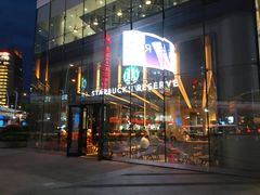 -星巴克臻选(上海合生汇1F店)