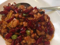 宫爆鸡丁-三峡人家