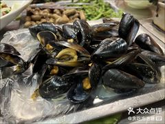 煮海虹-腾格勒烤羊腿