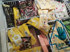 -全家便利店(宜山路站店)