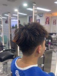 -米娜护肤造型