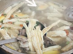 -陈记石山五香羊
