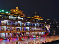 -黄浦江游览十六铺3号码头网红自助餐