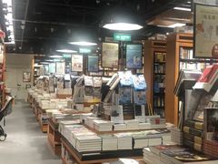 -SISYPHE BOOKS西西弗书店(龙湖滨江天街店)