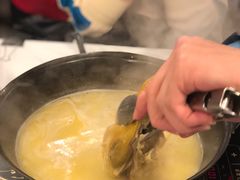 -鲜入围煮花胶鸡海鲜火锅