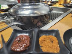 -肉甲韩国木炭烤肉(新壹街1店)