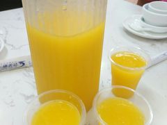 鲜榨芒果菠萝汁-琼大师东方烤乳猪(亚特兰蒂斯店)