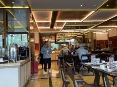 -大中华希尔顿酒店-念自助餐·嗨啤·小龙虾
