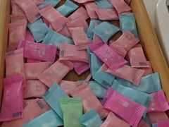 -卡罗酒店(东门晒布地铁站店)