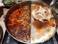 鸳鸯功夫牛尾锅-老鼎旺安格斯牛肉火锅(衡艺广场店)