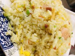 -扒虾小妹儿麻辣海鲜(宏图街店)