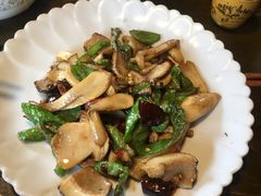 -民食香·腊排骨野生菌美食(木府店)