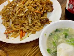 炒牛河-顺德公平靓正特色牛花粥(花都店)