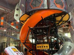 -嗨翻Hi-Fun竞技主题乐园·蹦床亲子生日轰趴(国光1937店)