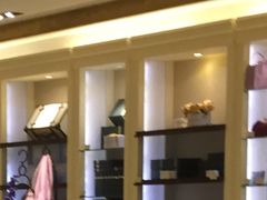 -上海半岛酒店·半岛精品店
