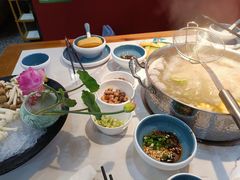 -左庭右院鲜牛肉火锅(苏州园区永旺店)