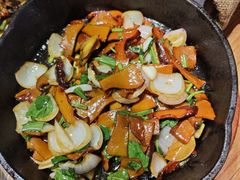 铁盘香煎黑牛肝菌-云海肴云南菜·蒸汽石锅鱼(北京良乡华冠店)