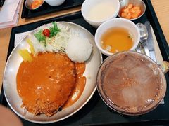 -梨大女人街