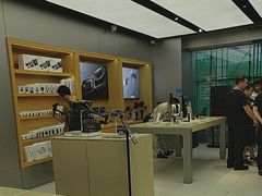 -DJI大疆(深圳华强北曼哈授权体验店)