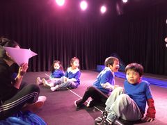 -猴有戏教育戏剧·音乐剧·主持口才·演讲朗诵辩论(环球港华师大校区)