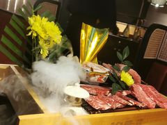 -铭牛烧肉·和牛海鲜自助(高新月牙湖店)