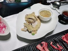 白切鸡-红鼎豆捞·非遗鲍皇汤火锅(宝丰路店)