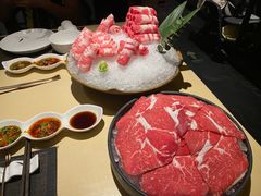 -余欢领鲜火锅(新街口店)
