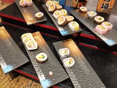 -华邑酒店·鲜艳全日自助餐厅