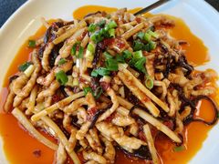 鱼香肉丝-川旺角融合菜•海景餐厅(星海广场店)