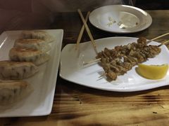 鸡皮串,煎饺-烧鸟周居酒屋(香山店)