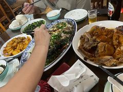 -芦茨金富饭庄·25年老字号·专做稻草鸡