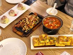 -小镇大厨新概念复合中餐厅(万达广场大连高新店)