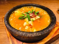 -云海肴·汽锅鸡·云南菜(天山百盛优客店)