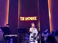 -TZ House音乐现场(来福士中心店)