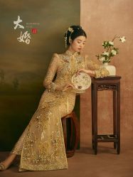 -雪中彩影婚纱摄影·微光艺术中心