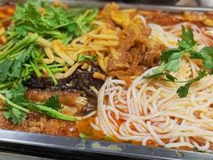 -在巷子里的烤肉店·螺蛳粉烤鱼·牛蛙(和美城店)
