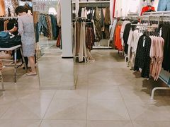-H&M(天一广场店)